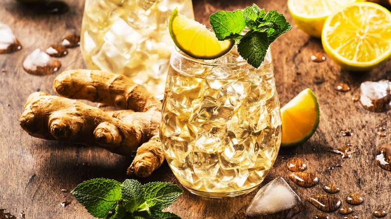 Light ginger ale