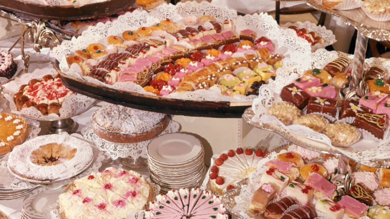 1960s dessert display