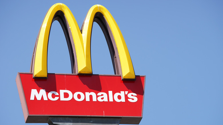 Mcdonald's sign