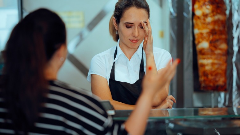 dispute at a quick service restaurant counter