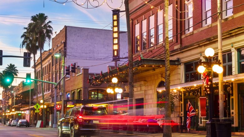 7th avenue in ybor city with streetlights