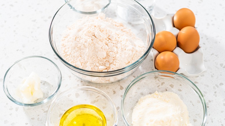 Cake mix with eggs and oil