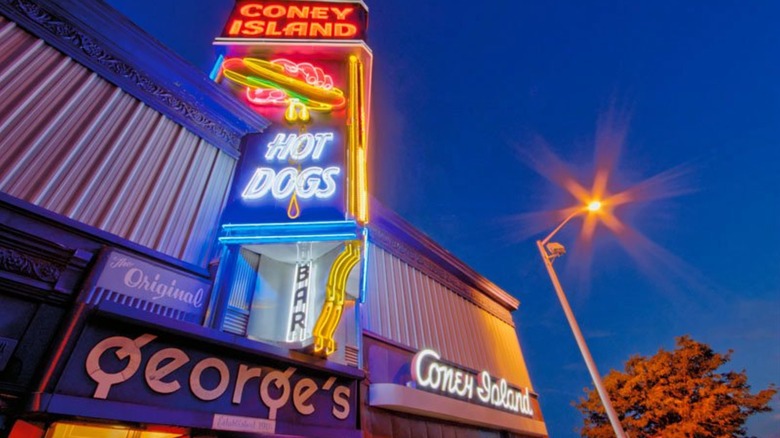 george's coney island hot dog restaurant in worcester, ma