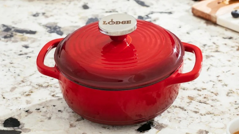 Lodge's 1.5 Quart Red Essential Enamel Dutch Oven
