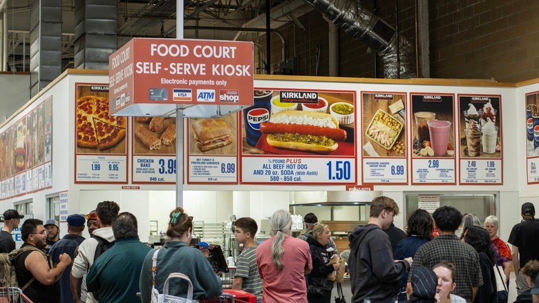 costco food court with lots of customers
