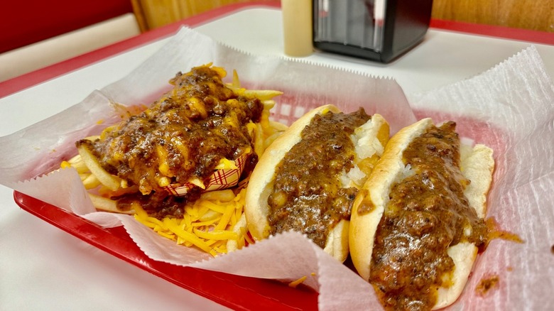New Castle style hot dogs at M&P Coney Island