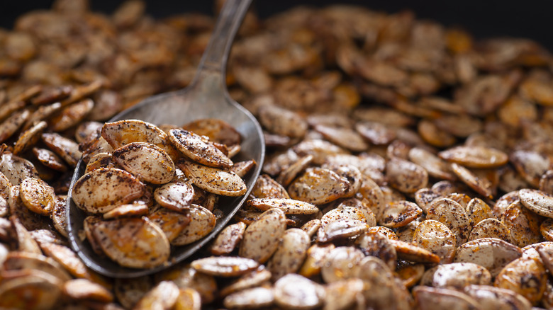 Roasted pumpkin seeds