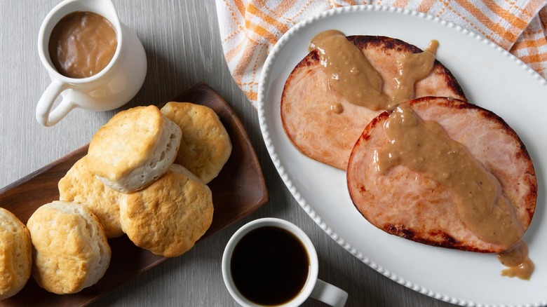 red-eye gravy with ham and biscuits