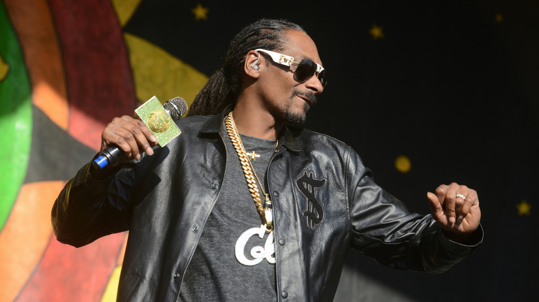 Snoop Dogg performs at the 2017 New Orleans Jazz and Heritage Festival.