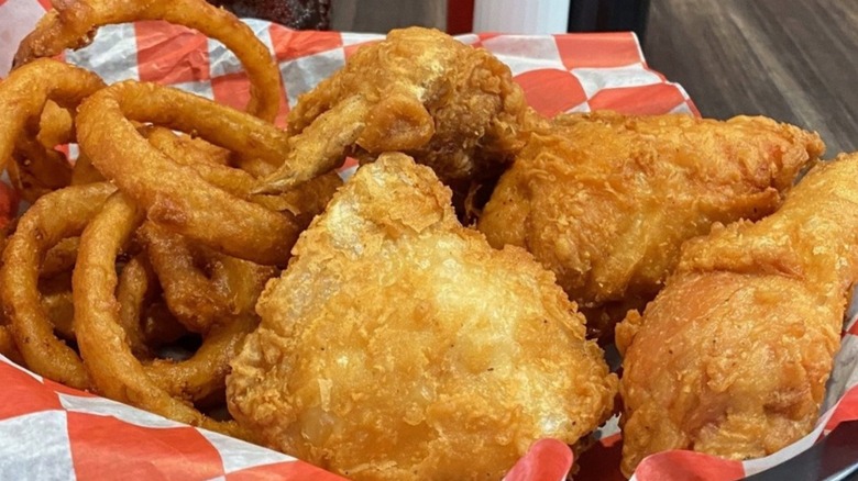 Onion rings and fried chicken from The Keg Chicken