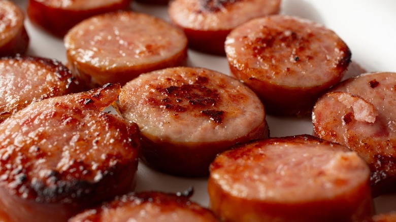 cooked kielbasa rounds on plate