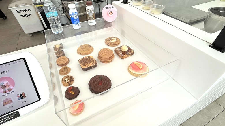 Crumbl cookie display