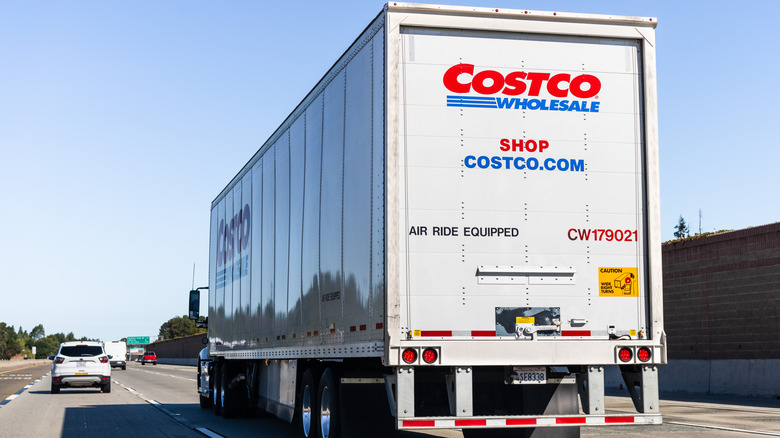 A Costco truck