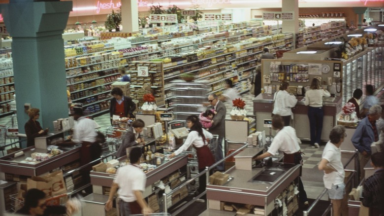 overhead view of busy supermarket in the 1980s