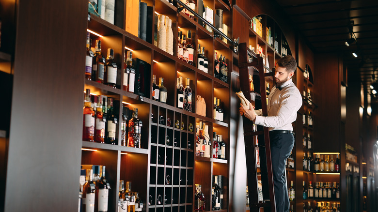 Liquor shelf