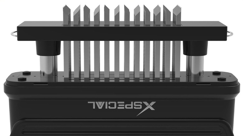 A gadget for tenderizing meat at home