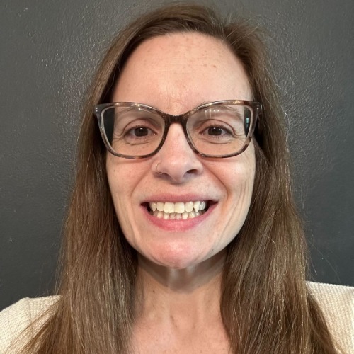 Photo of Stephanie Oliveira Nguyen